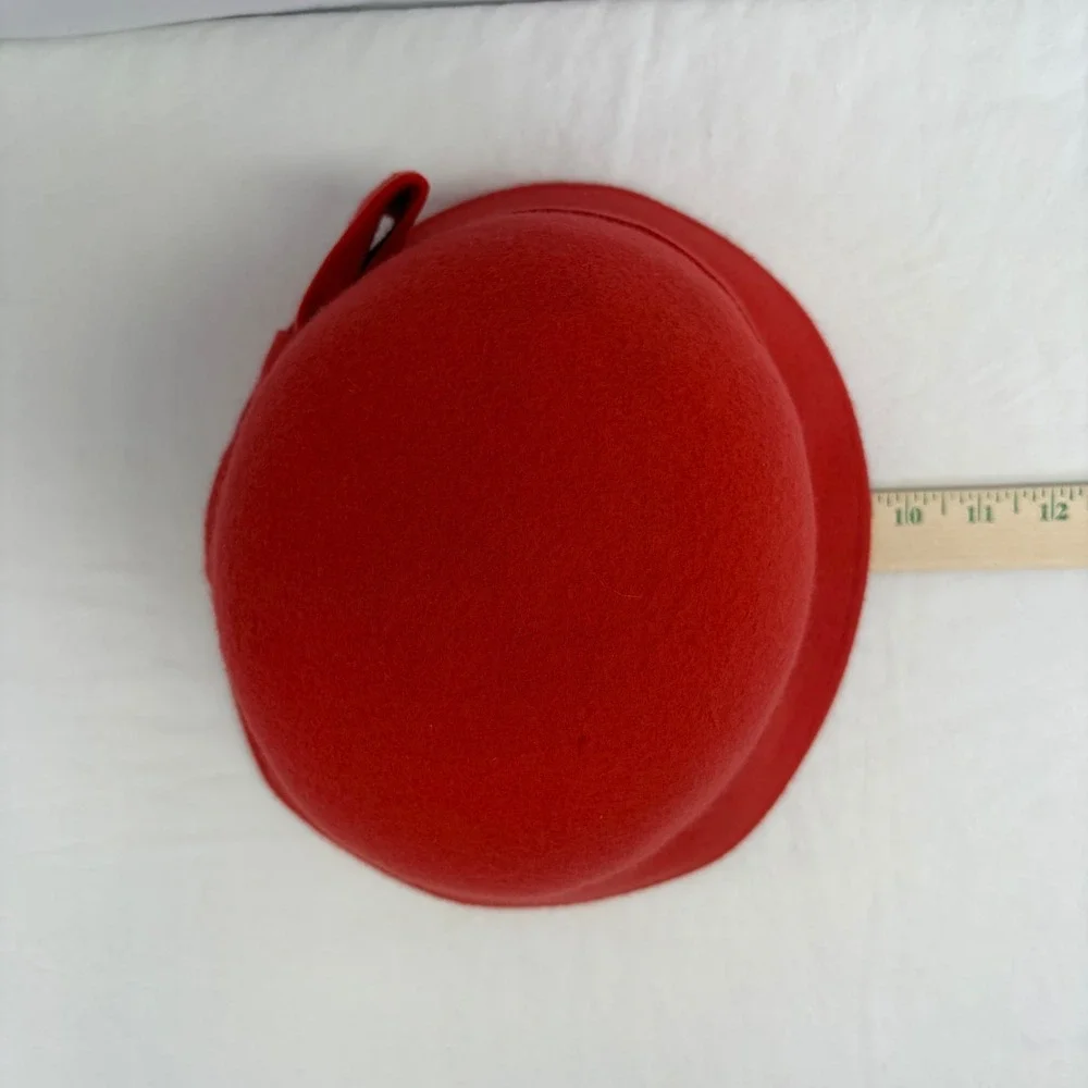 Kate Spade New York Wool Felt 1920s style Cloche Bucket Hat Red Bow